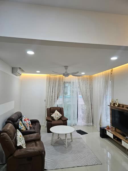 Kondominium untuk Disewa di Casa Kiara II - Gary Lee - Living Room - PropertyGuru.com.my