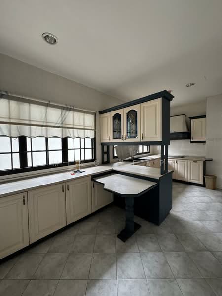 Banglo Komersial untuk Disewa di Bukit Kesenangan (Johor Bahru) - Ming Yeap - Kitchen - PropertyGuru.com.my