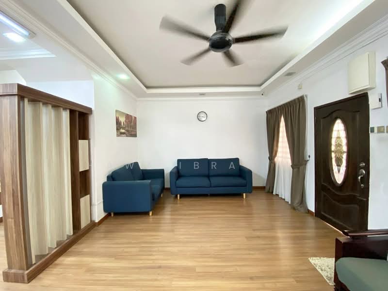 Rumah Teres 2 Tingkat untuk Disewa di Bandar Baru Bangi (Selangor) - Hawa Ibrahim - Living Room - PropertyGuru.com.my