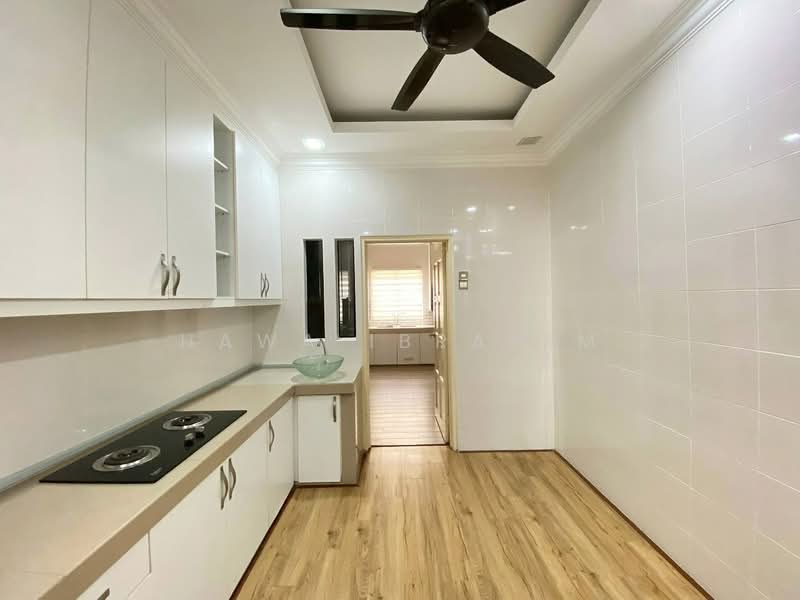 Rumah Teres 2 Tingkat untuk Disewa di Bandar Baru Bangi (Selangor) - Hawa Ibrahim - Kitchen - PropertyGuru.com.my