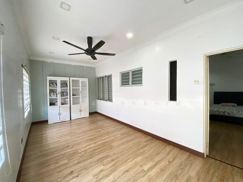 Rumah Teres 2 Tingkat untuk Disewa di Bandar Baru Bangi (Selangor) - Hawa Ibrahim - Living Room - PropertyGuru.com.my