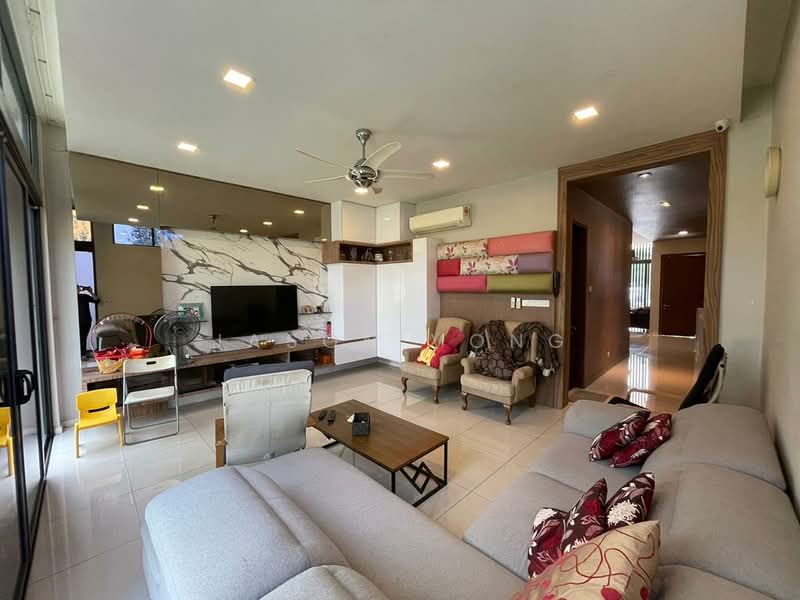 Rumah Teres 3 Tingkat untuk Dijual di Lake Fields (Sungai Besi) - Jason Vong - Living Room - PropertyGuru.com.my