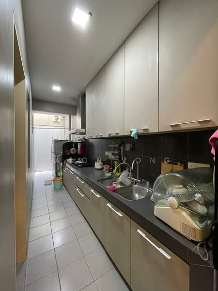 Rumah Teres 3 Tingkat untuk Dijual di Lake Fields (Sungai Besi) - Jason Vong - Kitchen - PropertyGuru.com.my
