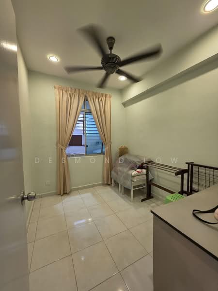 Pangsapuri untuk Dijual di Suria Vista Apartment - Desmond Low - PropertyGuru.com.my
