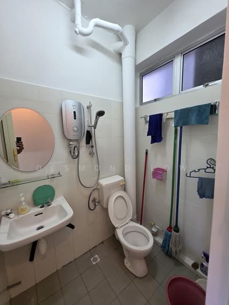Pangsapuri untuk Dijual di Suria Vista Apartment - Desmond Low - PropertyGuru.com.my