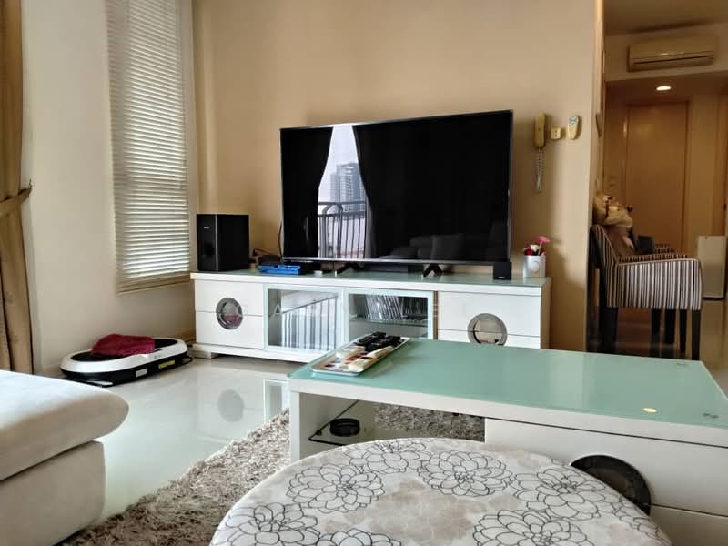 Kondominium untuk Disewa di Casa Kiara II - Gary Lee - Living Room - PropertyGuru.com.my
