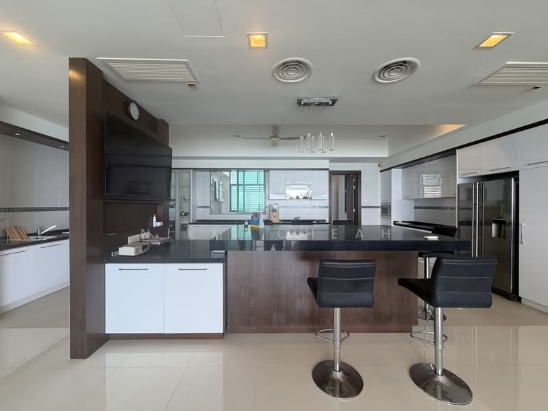 Kondominium untuk Dijual di Infinity Beachfront Condominium - Nikki Cheah - PropertyGuru.com.my