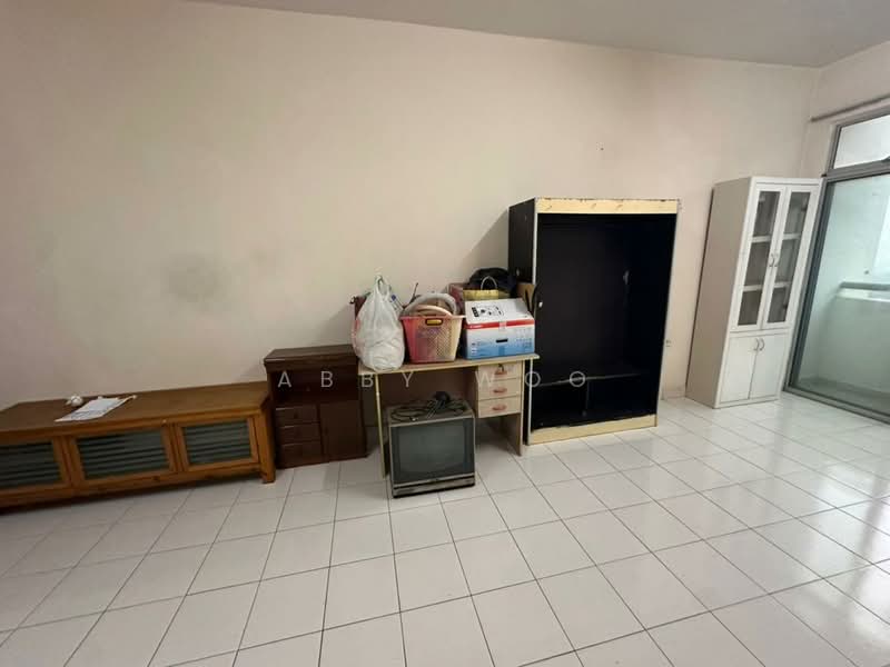Apartment for Rent at Pangsapuri Lagoon Perdana - Abby Woo - Living Room - PropertyGuru.com.my