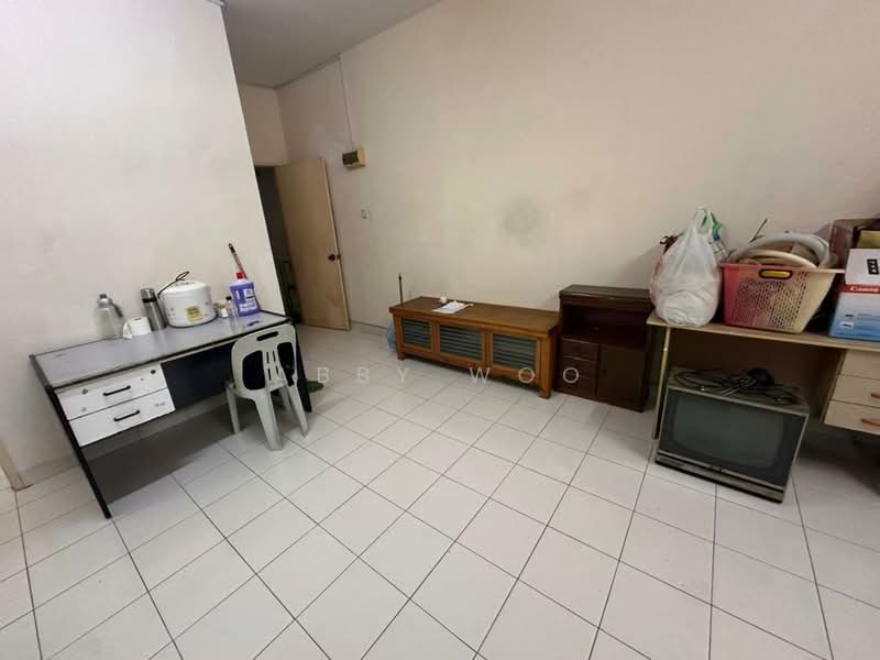 Apartment for Rent at Pangsapuri Lagoon Perdana - Abby Woo - Living Room - PropertyGuru.com.my