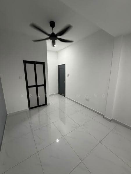 Rumah Teres 1-Tingkat untuk Dijual di Taman Universiti (Skudai) - Kratos Wong - PropertyGuru.com.my
