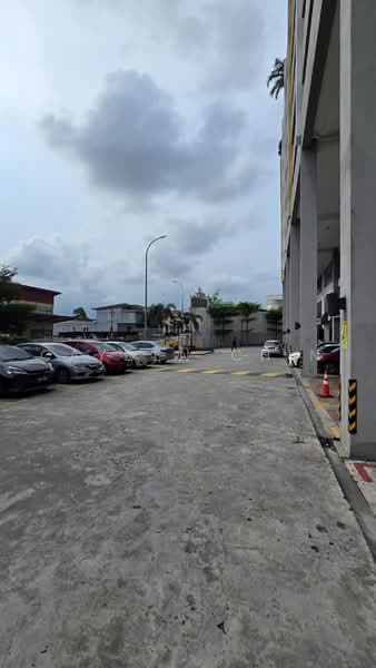 Shop / Office for Rent in Seri Kembangan (Selangor) - Cayden Chin - Exterior - PropertyGuru.com.my