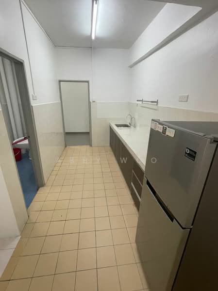Apartment for Rent at Pangsapuri Perdana Villa - Abby Woo - Kitchen - PropertyGuru.com.my