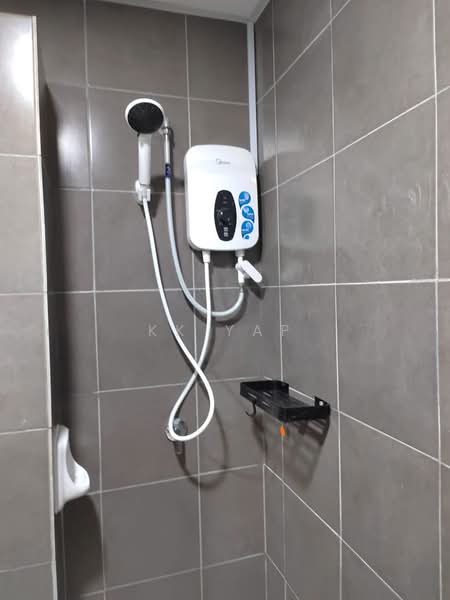Kondominium untuk Disewa di Condominium Akasia Bukit Jalil - KK Yap - Bathroom - PropertyGuru.com.my