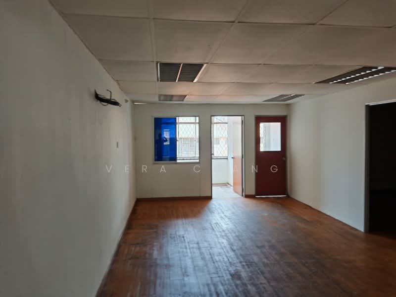 Shop / Office for Rent in Taman Molek (Johor Bahru) - Vera Chang - Interior - PropertyGuru.com.my