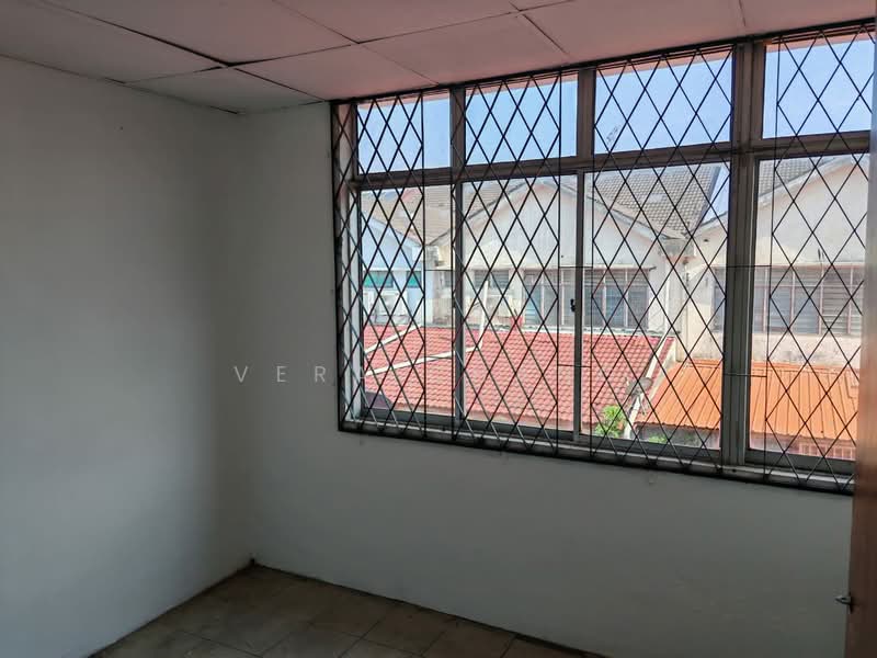 Shop / Office for Rent in Taman Molek (Johor Bahru) - Vera Chang - Interior - PropertyGuru.com.my