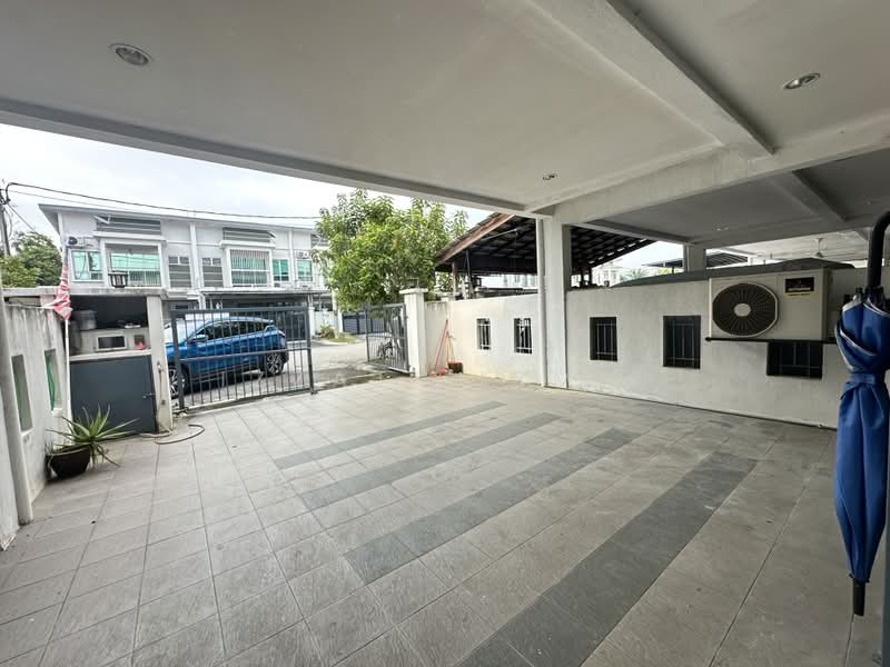 Rumah Teres 2 Tingkat untuk Disewa di Taman Jenderam Permai (Dengkil) - Izzati Ismil - PropertyGuru.com.my