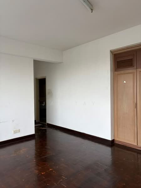 Kondominium untuk Disewa di Country Tower Condominium - Jas Tay - Interior - PropertyGuru.com.my