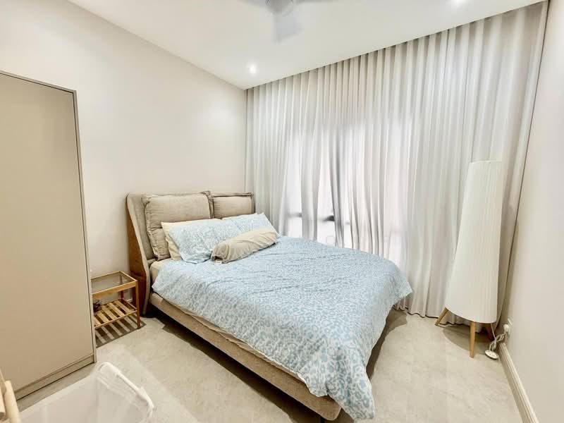 Servis Apartment untuk Dijual di E'Island Lake Haven - Fazie Noor - Bedroom - PropertyGuru.com.my