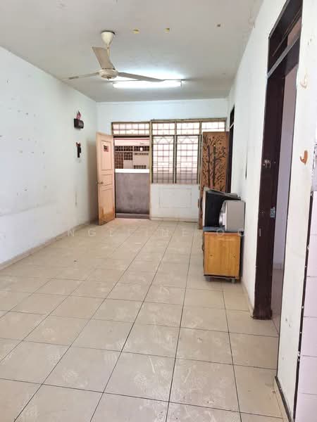 Apartment for Sale at Mentari Court - Angeline Ooi - Living Room - PropertyGuru.com.my