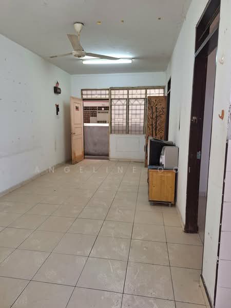Apartment for Sale at Mentari Court - Angeline Ooi - Living Room - PropertyGuru.com.my