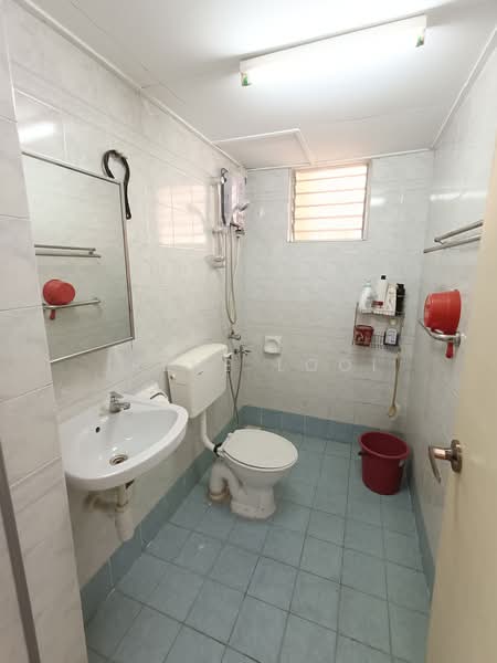 Rumah Bandar untuk Dijual di Bukit Rimau (Shah Alam) - Irene Looi - Bathroom - PropertyGuru.com.my