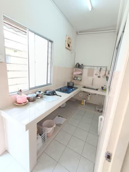 Rumah Bandar untuk Dijual di Bukit Rimau (Shah Alam) - Irene Looi - Kitchen - PropertyGuru.com.my