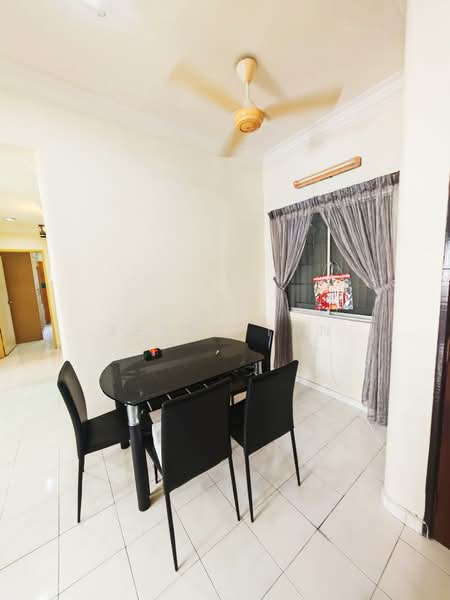 Pangsapuri untuk Disewa di Gambier Heights - Jerry Tan - Dining Room - PropertyGuru.com.my