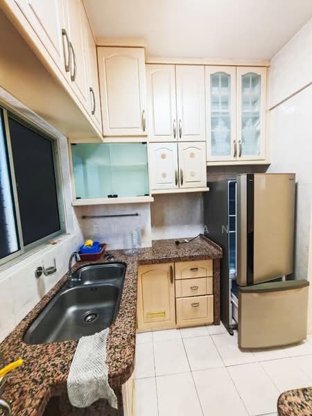 Pangsapuri untuk Disewa di Gambier Heights - Jerry Tan - Kitchen - PropertyGuru.com.my