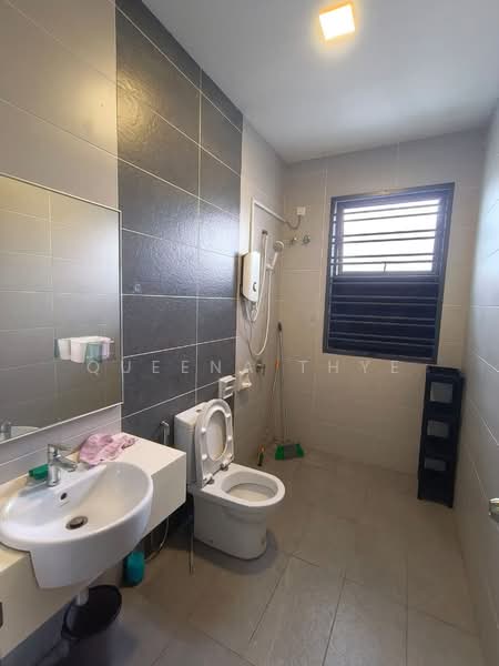 Shop / Office for Rent in Bandar Baru Permas Jaya (Permas Jaya) - Queena Thye - Bathroom - PropertyGuru.com.my