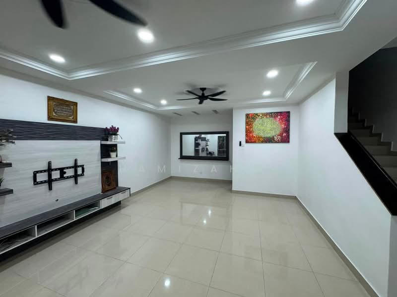 Rumah Teres 2 Tingkat untuk Disewa di Bandar Baru Bangi (Selangor) - Hamizah . - Living Room - PropertyGuru.com.my