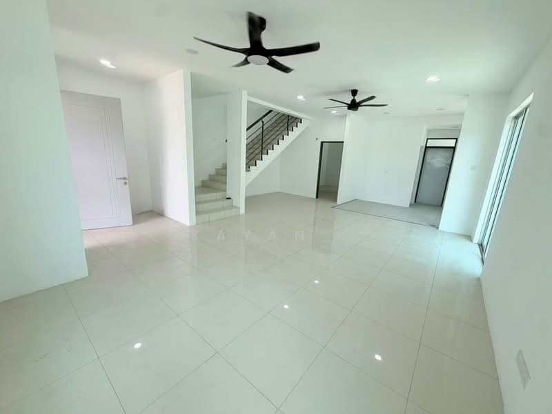 Semi-Detached House for Sale in Panorama Lapangan Saujana (Green Park) (Ipoh) - Kayan . - Living Room - PropertyGuru.com.my