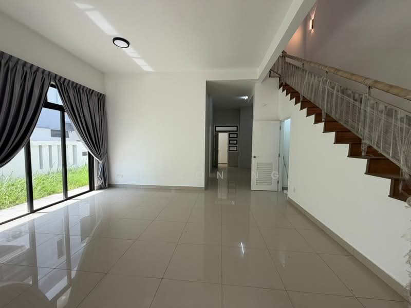 Rumah Kluster untuk Dijual di Bukit Indah (Iskandar Puteri (Nusajaya)) - Sharon Ng - Living Room - PropertyGuru.com.my