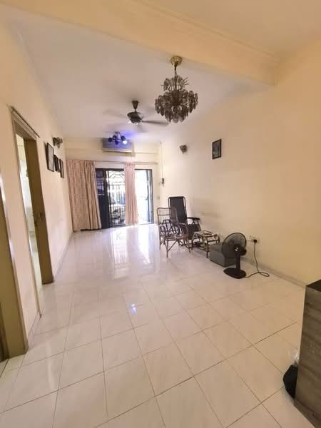 Rumah Teres 1 Tingkat untuk Dijual di Ipoh (Perak) - Ck Nyau - Living Room - PropertyGuru.com.my