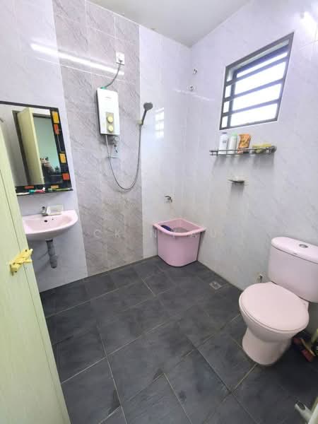 Rumah Teres 1 Tingkat untuk Dijual di Ipoh (Perak) - Ck Nyau - Bathroom - PropertyGuru.com.my