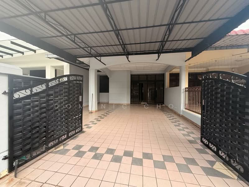 Rumah Teres 1.5 Tingkat untuk Disewa di Taman Perling (Perling) - Dominic Chow - PropertyGuru.com.my