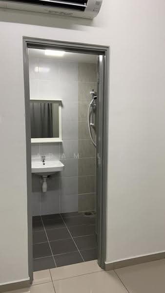 Condominium for Sale at The Edge Residence - Adam Lee - Bathroom - PropertyGuru.com.my
