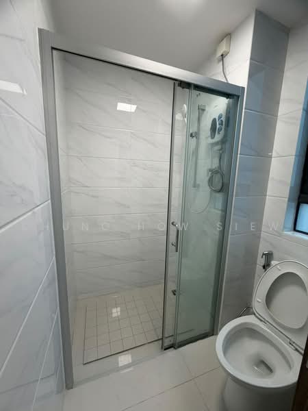 Apartment for Rent at Starview Bay @ Forest City - Chung How Siew - Bathroom - PropertyGuru.com.my