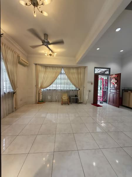 Rumah Teres 1.5 Tingkat untuk Dijual di Taman Pelangi Indah (Ulu Tiram) - Eric Er - PropertyGuru.com.my