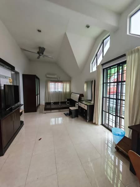 Rumah Teres 1.5 Tingkat untuk Dijual di Taman Pelangi Indah (Ulu Tiram) - Eric Er - PropertyGuru.com.my