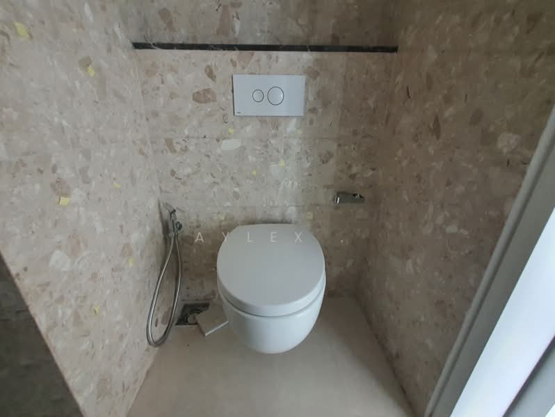 Service Residence for Sale at Pavilion Damansara Heights, Windsor Suites - Aylex . - Bathroom - PropertyGuru.com.my
