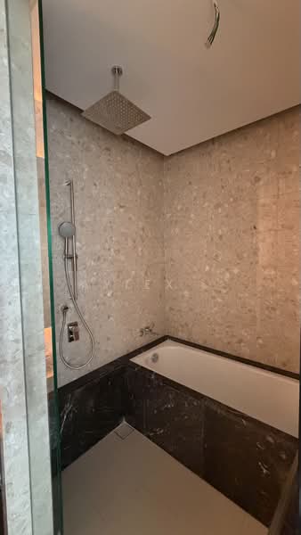 Service Residence for Sale at Pavilion Damansara Heights, Windsor Suites - Aylex . - Bathroom - PropertyGuru.com.my
