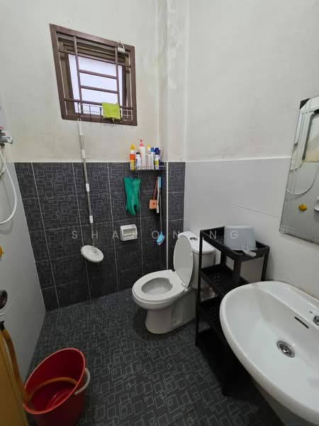 1-storey Terraced House for Rent in Setia Eco Gardens (Gelang Patah) - Sharon Ng - Bathroom - PropertyGuru.com.my