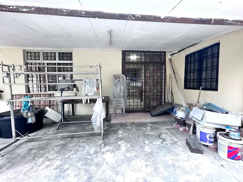 Rumah Berkembar untuk Dijual di Taman Megah Ria (Masai) - Karl Lim - Exterior - PropertyGuru.com.my