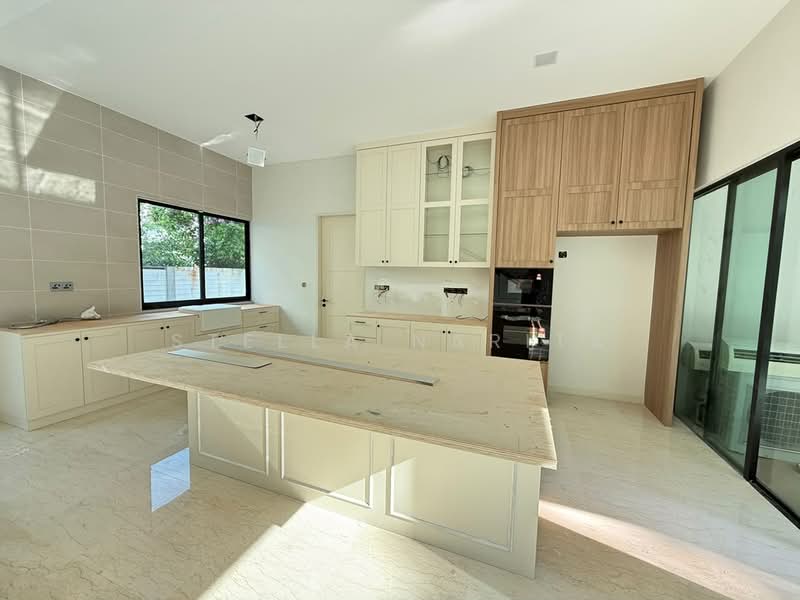 Rumah Banglo untuk Disewa di East Ledang (Iskandar Puteri (Nusajaya)) - Stella Narita - Kitchen - PropertyGuru.com.my