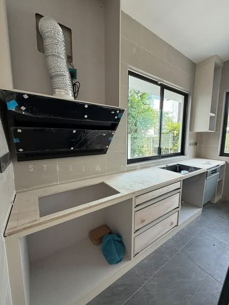 Rumah Banglo untuk Disewa di East Ledang (Iskandar Puteri (Nusajaya)) - Stella Narita - Kitchen - PropertyGuru.com.my