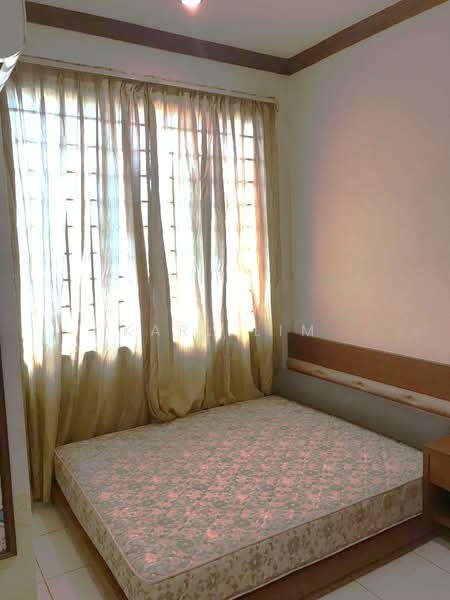 1-storey Terraced House for Sale in Taman Molek (Johor Bahru) - Karl Lim - Bedroom - PropertyGuru.com.my