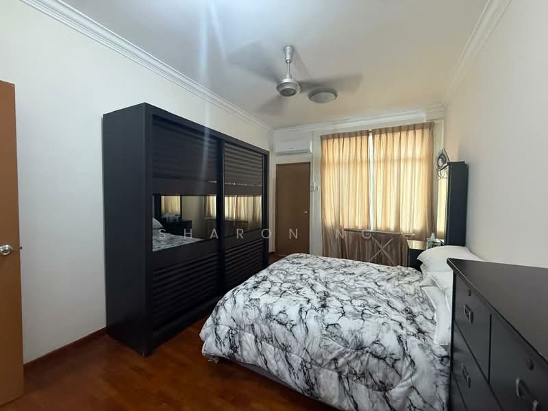 2-storey Terraced House for Rent in Taman Perling (Perling) - Sharon Ng - Bedroom - PropertyGuru.com.my