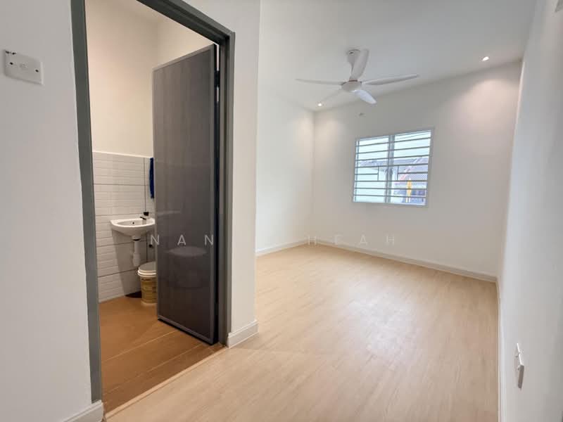 Rumah Teres 1 Tingkat untuk Dijual di Taman Cempaka (Senawang) - Nana Cheah - PropertyGuru.com.my