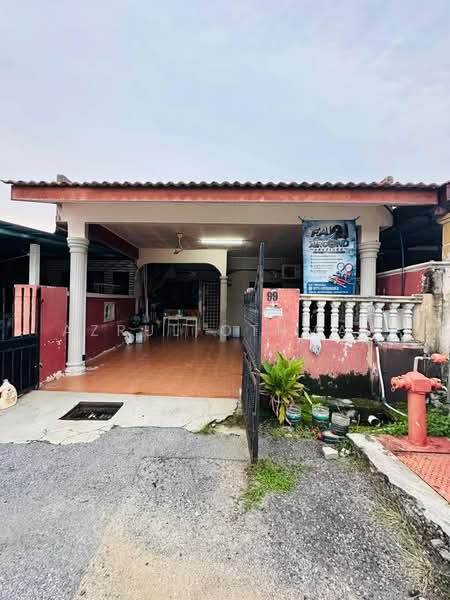 1-storey Terraced House for Sale in Lukut (Negeri Sembilan) - Azrul Othman - Exterior - PropertyGuru.com.my