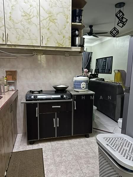 1-storey Terraced House for Sale in Lukut (Negeri Sembilan) - Azrul Othman - Kitchen - PropertyGuru.com.my